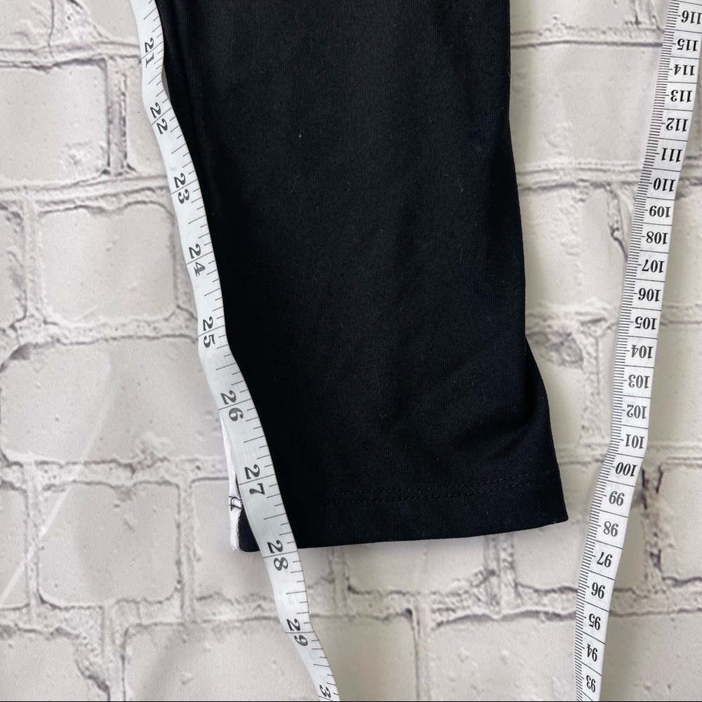 PINK Victoria's Secret ultimate leggings black with white patch size M - Picture 8 of 8